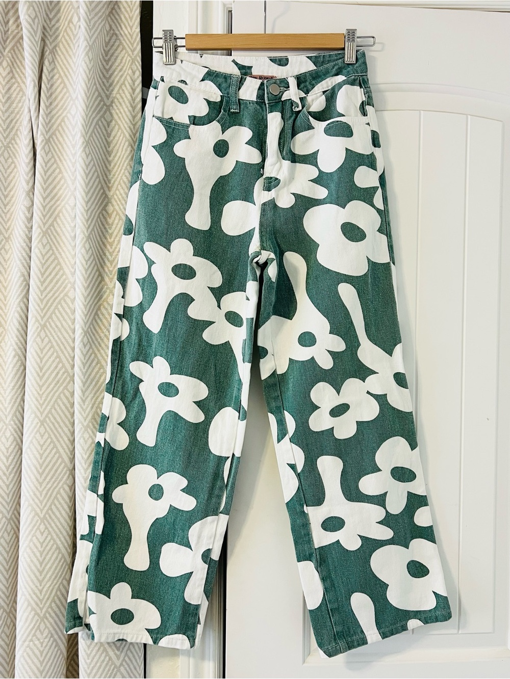 Wide Leg Bold Floral Print Jeans Tween Bailey Rose Size XS Green White Mod